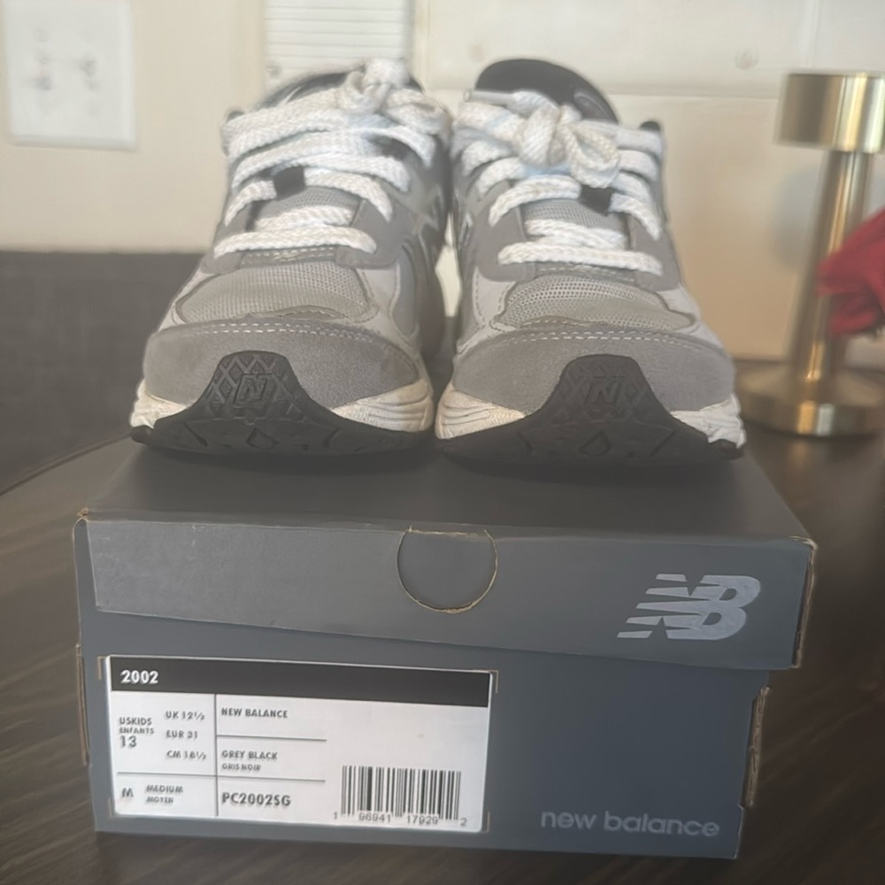 Kids New balance sneakerss gently worn size 13C US